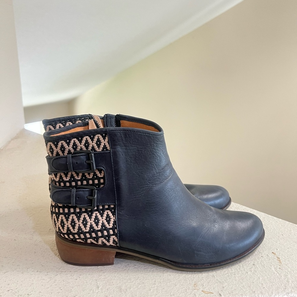 Latigo Isley Womens Ankle Boots Booties 11M Southwest Aztec Leather Moto Blue